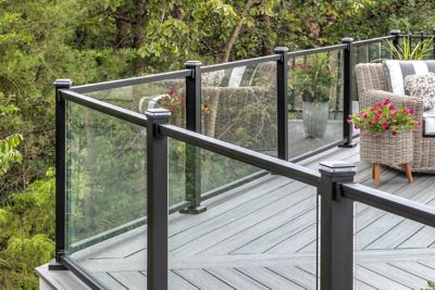 Trex Signature® Glass & Mesh Railing Design Trex